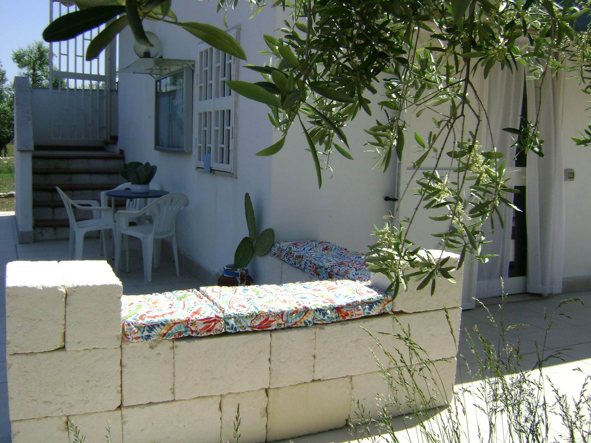 B&B Villa Mediterranee Con Parking Space Трані Екстер'єр фото